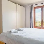 Marina I