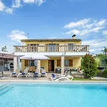 Villa Marina I *