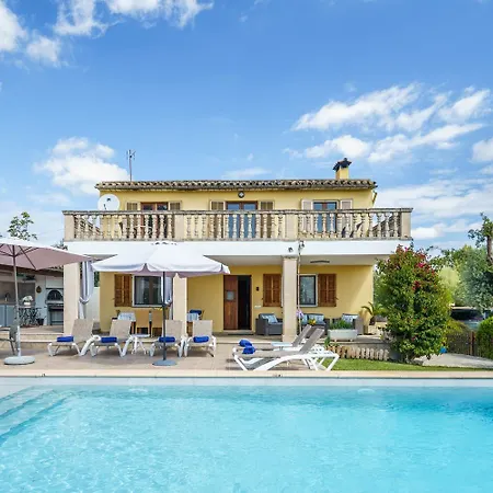 Villa Marina I *